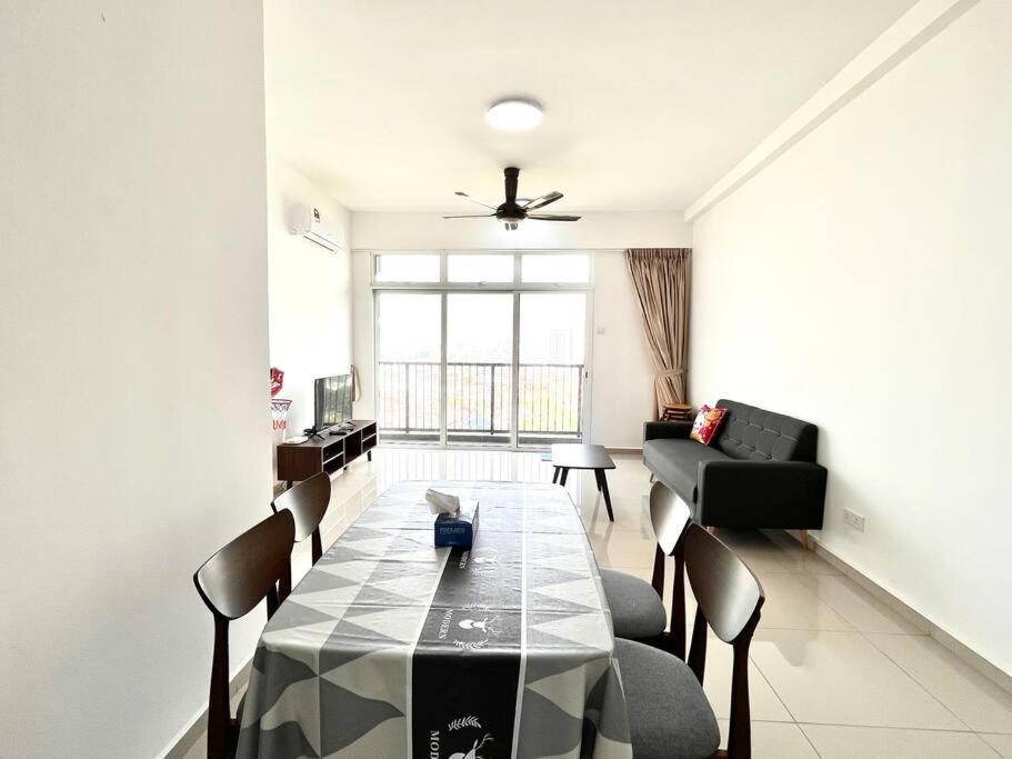 Urban Home-Swimming Pool-City Center Malacca Ngoại thất bức ảnh