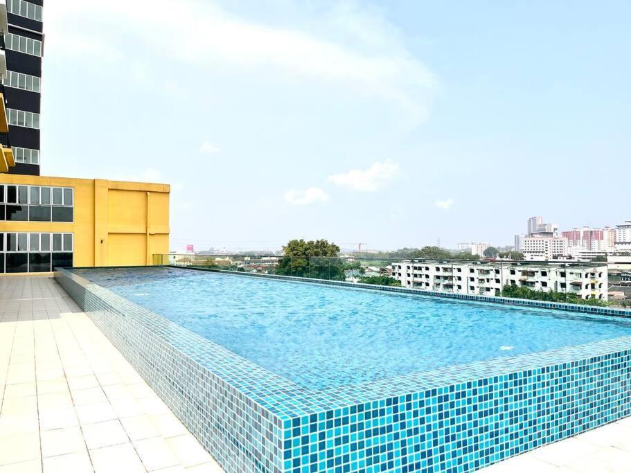 Urban Home-Swimming Pool-City Center Malacca Ngoại thất bức ảnh
