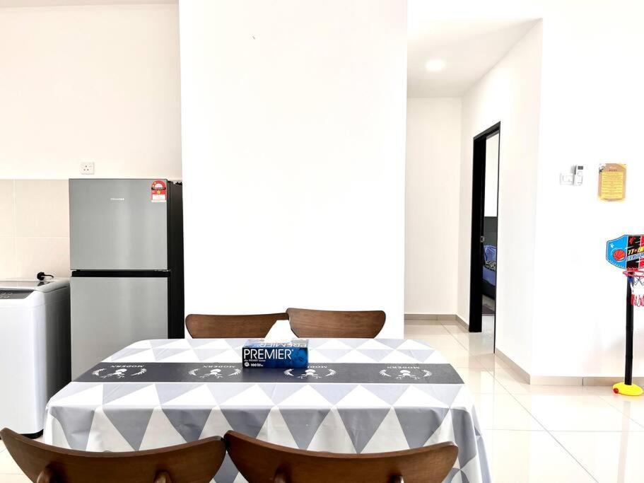 Urban Home-Swimming Pool-City Center Malacca Ngoại thất bức ảnh