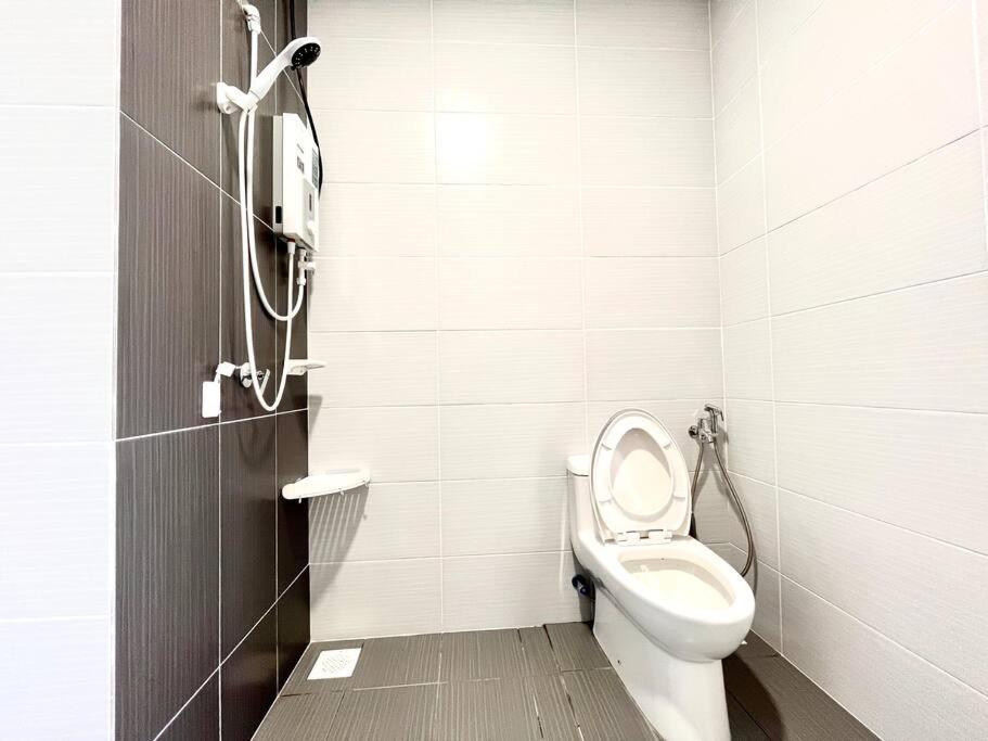 Urban Home-Swimming Pool-City Center Malacca Ngoại thất bức ảnh