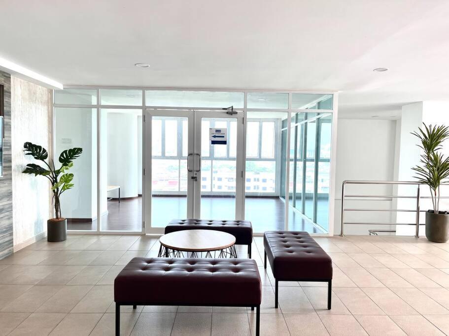 Urban Home-Swimming Pool-City Center Malacca Ngoại thất bức ảnh