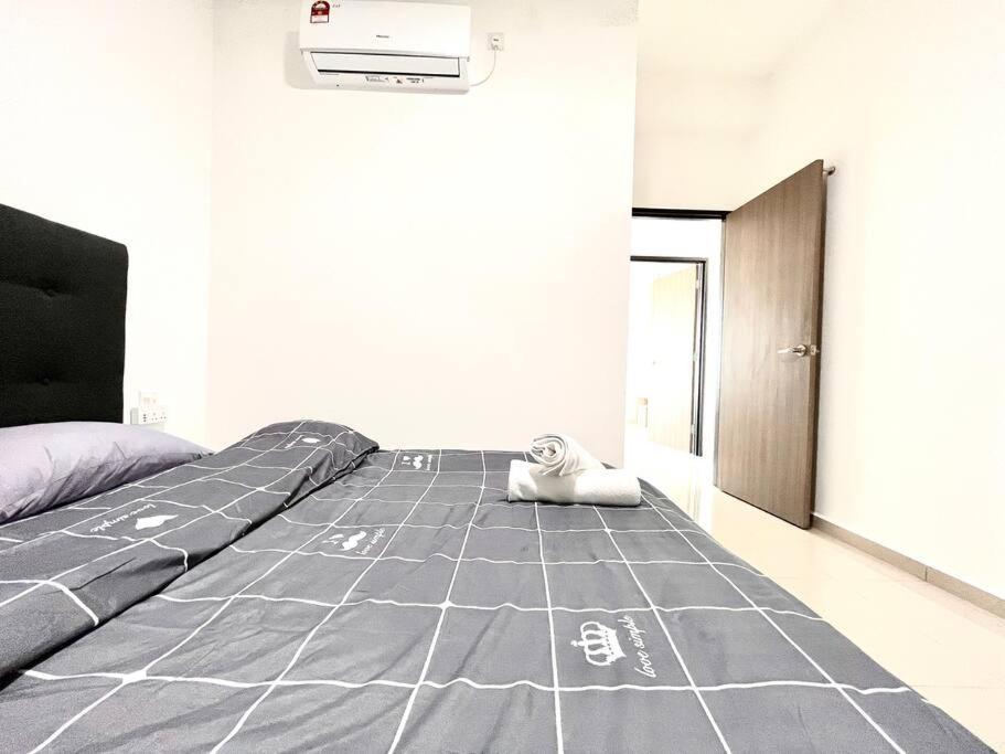 Urban Home-Swimming Pool-City Center Malacca Ngoại thất bức ảnh