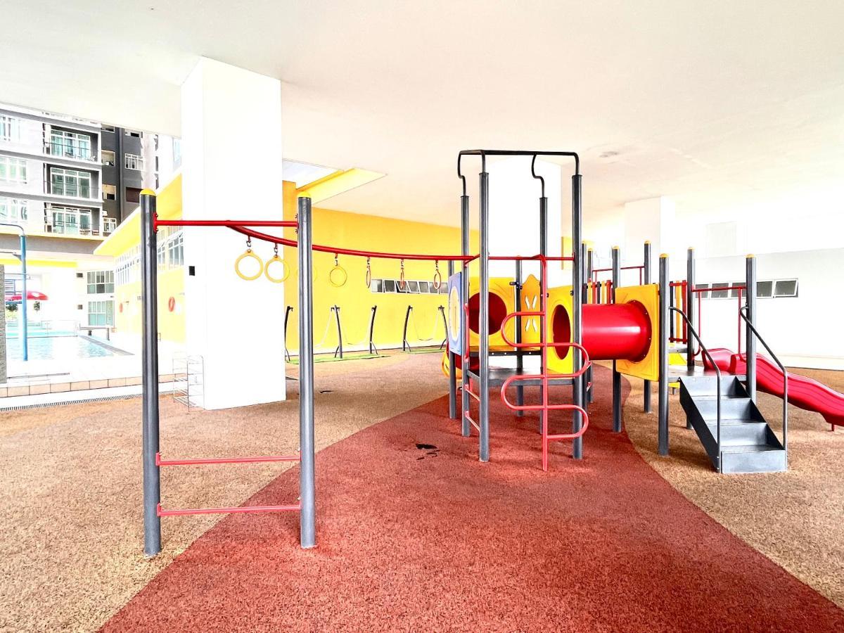 Urban Home-Swimming Pool-City Center Malacca Ngoại thất bức ảnh